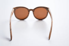 Load image into Gallery viewer, Wooden sunglasses, polarized sunglasses, engraved sunglasses, Bewell Sunglasses
