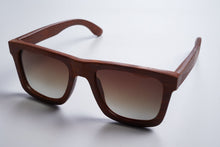 Load image into Gallery viewer, Wooden Sunglasses, engraved sunglasses, bewell sunglasses
