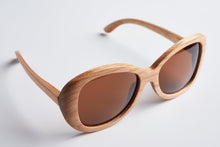 Load image into Gallery viewer, wooden sunglasses, polarized sunglasses, engraved sunglasses, bewell sunglasses
